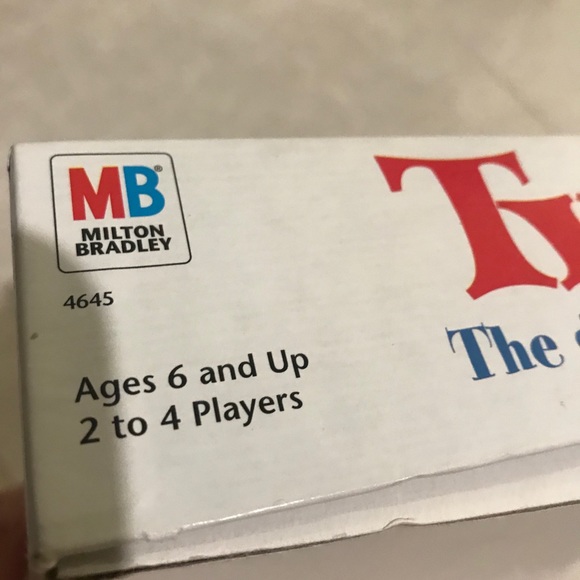 Complete Twister Game - Picture 2 of 4